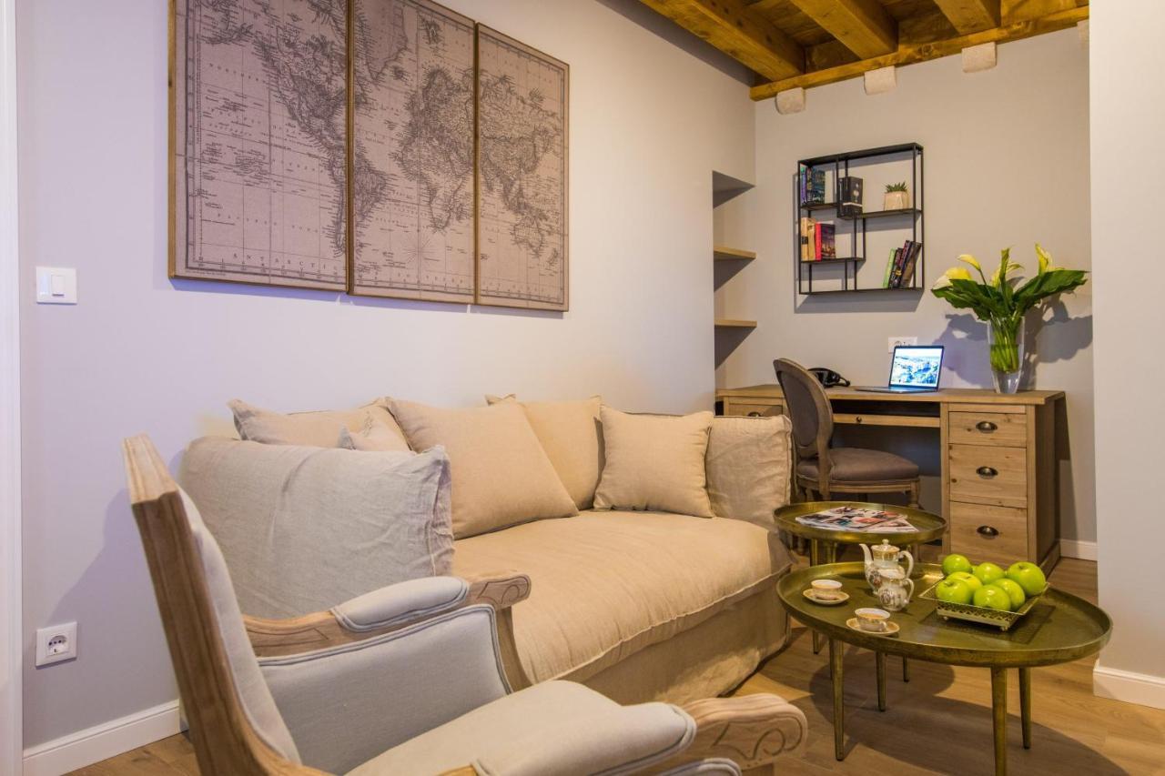 Palacio Celeste Appartement